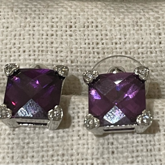Three pairs of earrings - Picture 3 of 7